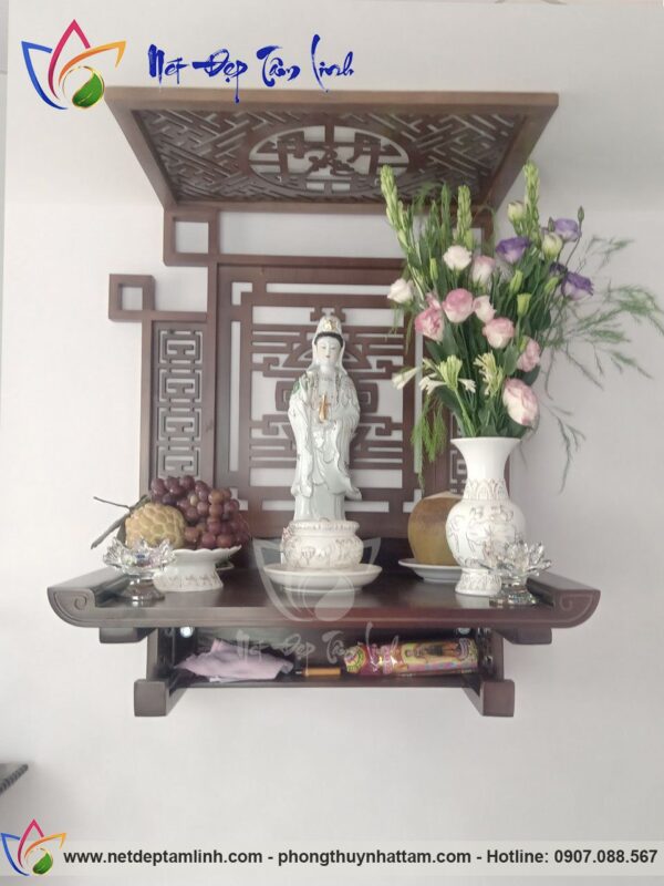 Trang thờ Phật treo tường trang nghiêm kết hợp khung trang trí gỗ