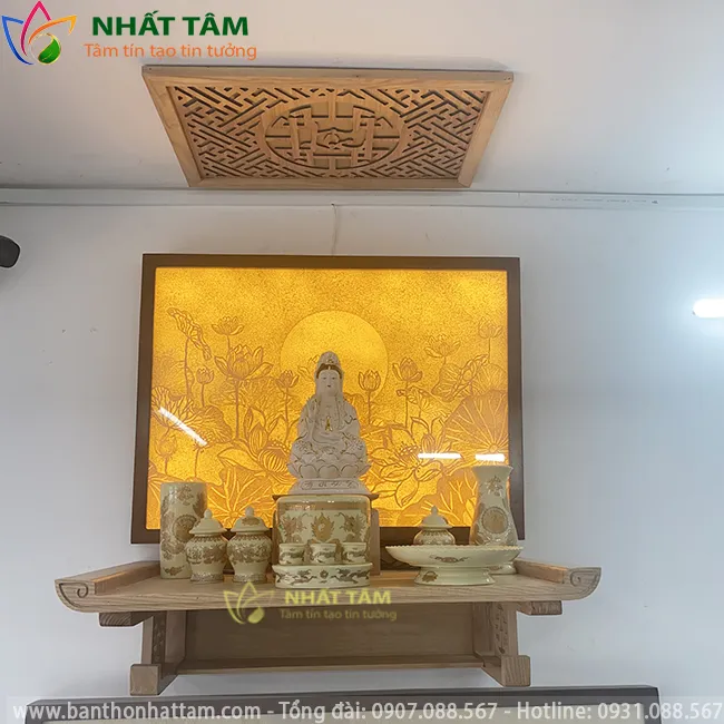 bàn thờ phật treo tường