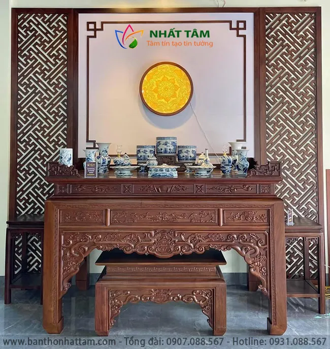 Bàn thờ gia tiên đẹp hiện đại