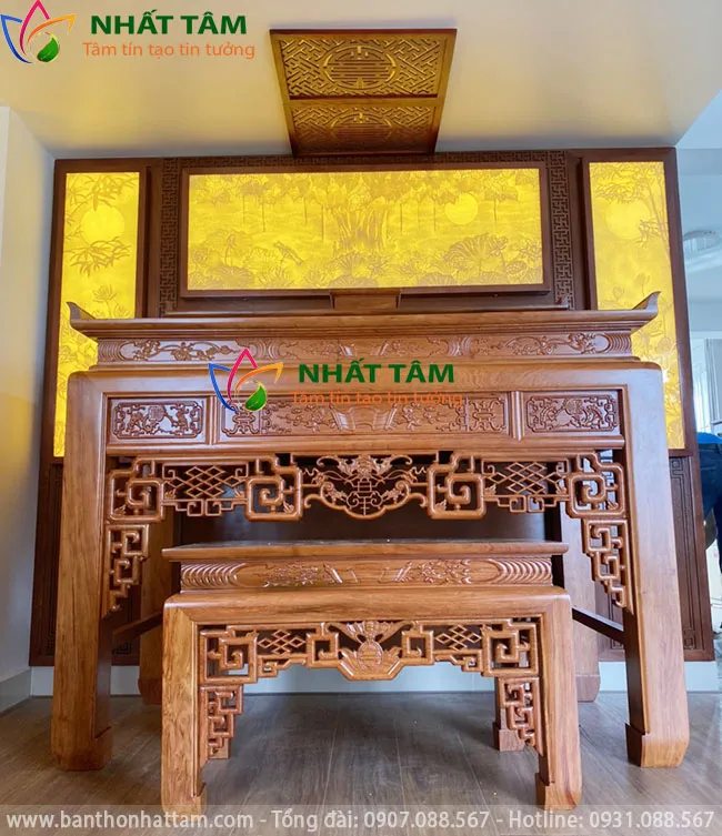 Bàn thờ gia tiên gỗ hương được ưa chuộng