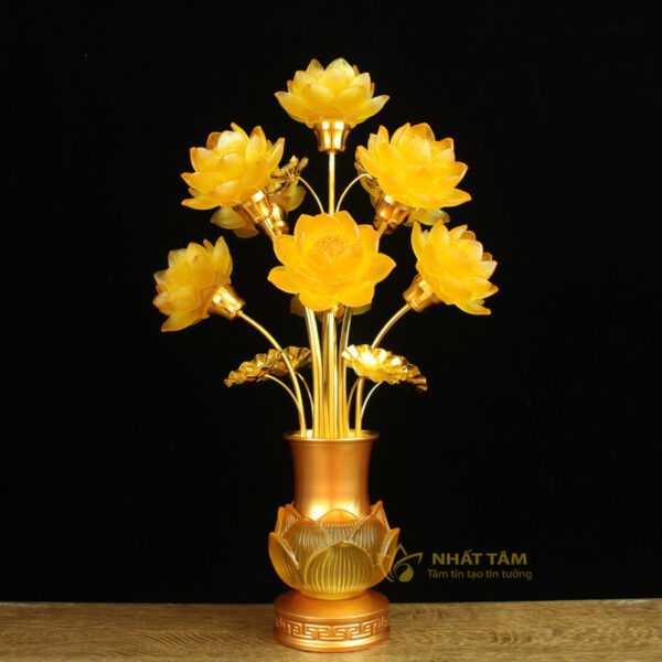 Mẫu 1: Đèn thờ 7 bông hoa sen viền đồng mẫu DT7091