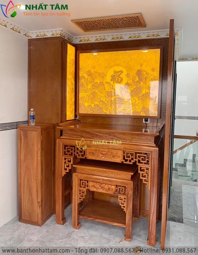 bàn thờ gỗ gõ đẹp hiện đại