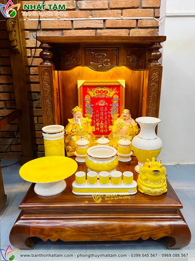 Bàn thờ Thần tài Thổ địa