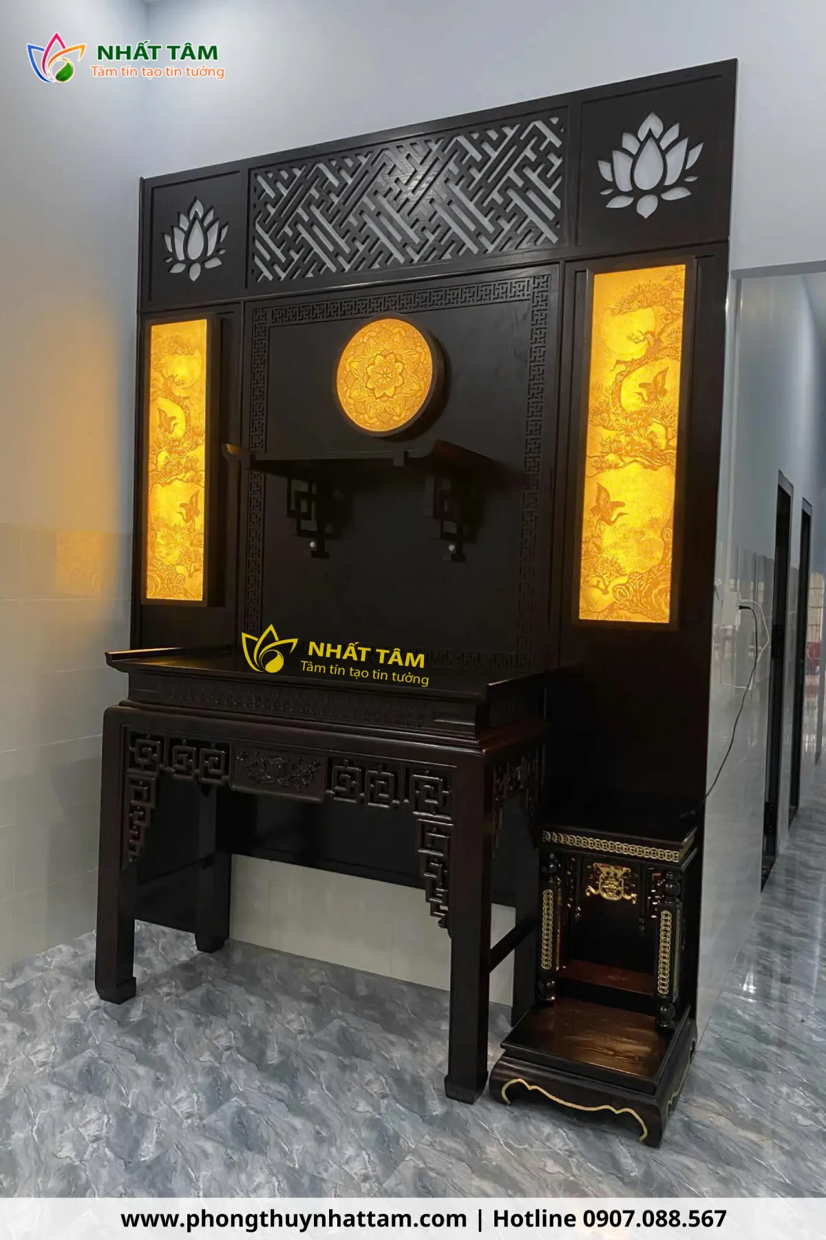 Lưu ý khi chọn màu nâu óc chó cho phòng thờ